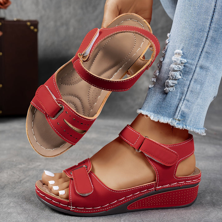 **Sandales Orthopédiques Celima en Cuir Luxe - Élégance et Confort**