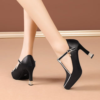 Chloé – Escarpins couture élégants